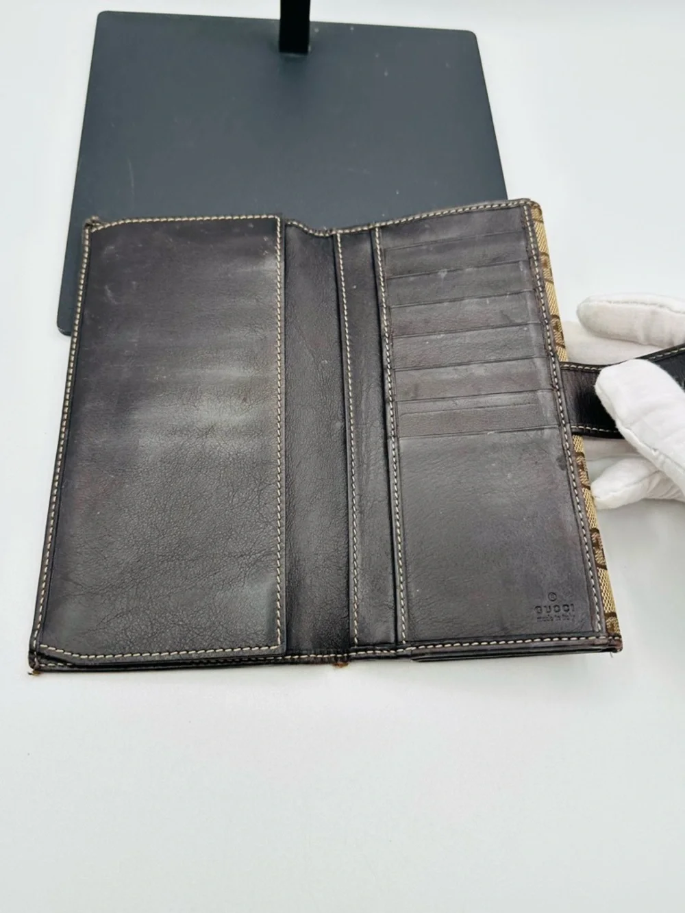 Gucci Long Monogram Flap Wallet - Picture 8 of 13